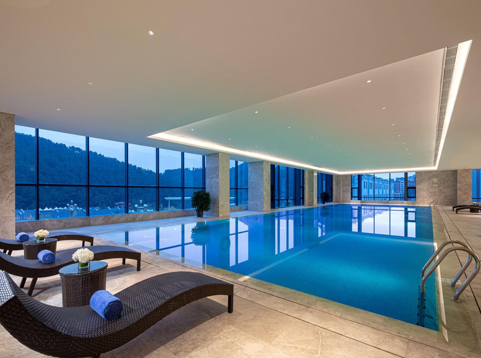 Holiday Inn Chengde Park View, an IHG Hotel Buitenkant foto
